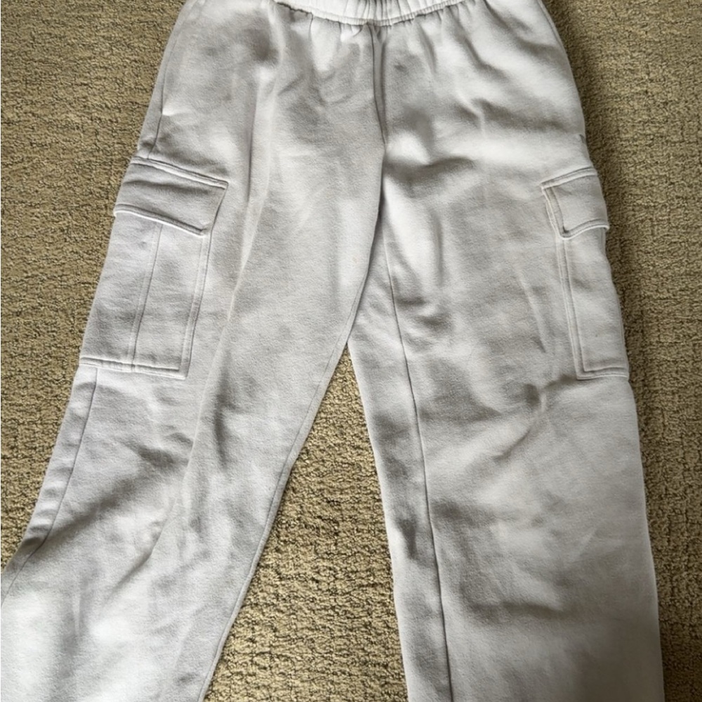 Aritzia Cream Cargo Pants